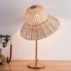 Rattan Tischleuchte mit Schirm