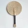 Dekoracyjny wachlarz rattanowy w stylu skandynawskim Dekoracyjny wachlarz rattanowy w stylu skandynawskim