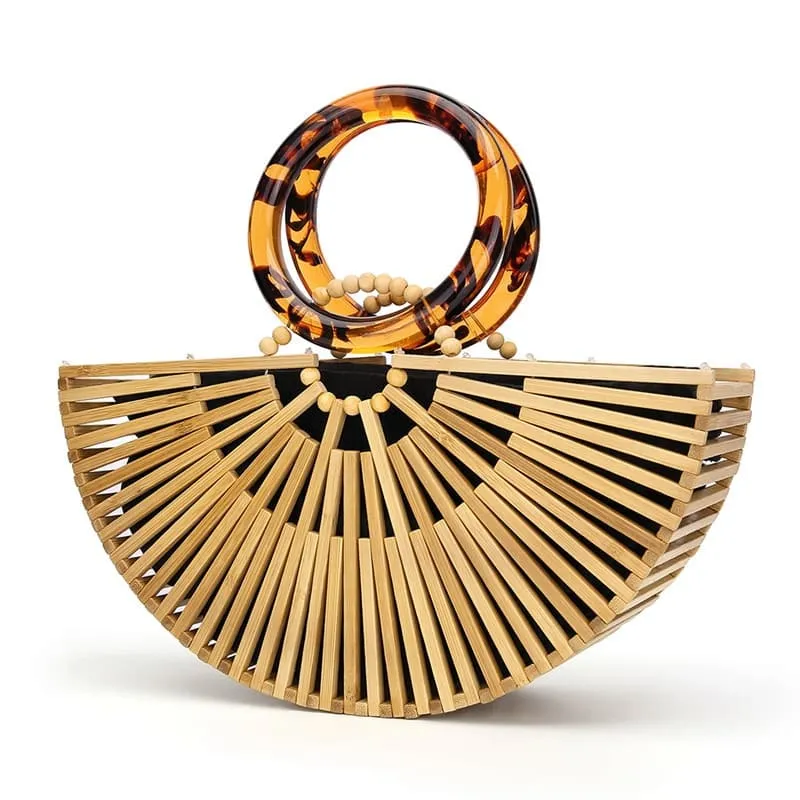 Naturalny rattan, który wyróżnia stylizację