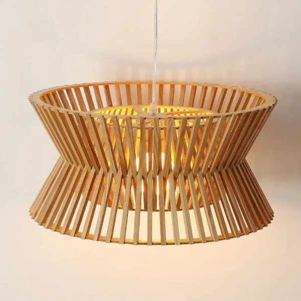 Elegancka lampa wisząca z drewna Elegancka lampa wisząca z drewna