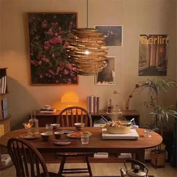 Elegancka lampa wiszaca z wikliny w stylu japonskim
