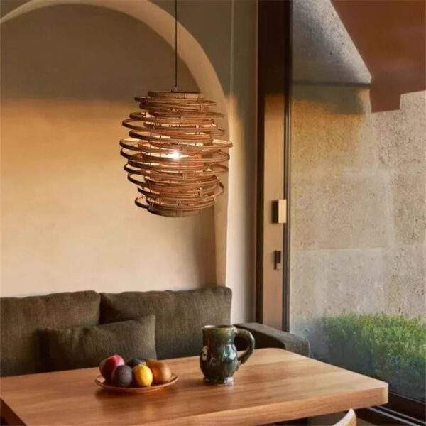 Elegancka lampa wiszaca z wikliny w stylu japonskim