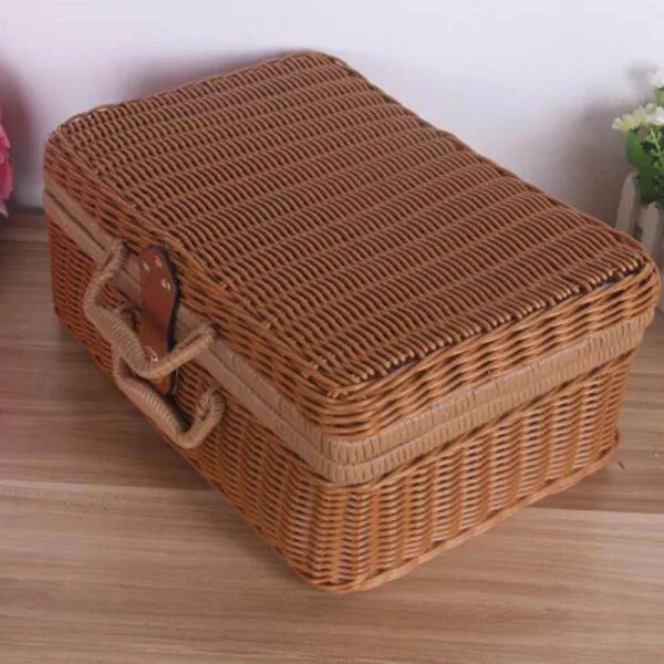 Kufer na zabawki z rattanu w stylu retro