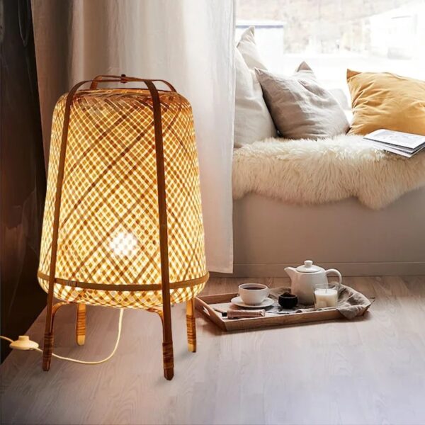 Lampa podłogowa z wikliny LED w stylu japońskim Lampa podłogowa z wikliny LED w stylu japońskim