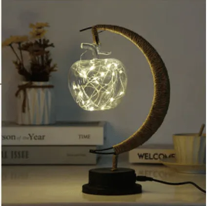 Lampa Rattan USB w kształcie księżyca z żarówką jabłko