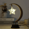 Lampa rattanowa USB w kształcie księżyca z żarówką gwiazdą Lampa rattanowa USB w kształcie księżyca z żarówką gwiazdą