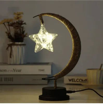 Lampa rattanowa USB w kształcie księżyca z żarówką gwiazdą