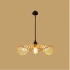 Lampa sufitowa z rattanu w stylu balijskim Lampa sufitowa z rattanu w stylu balijskim