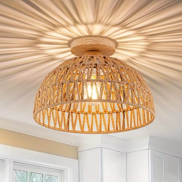 Lampa sufitowa z rattanu w stylu boho