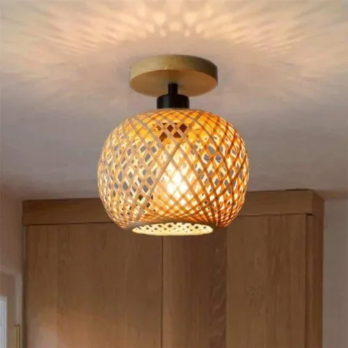 Lampa sufitowa z wikliny w kuli