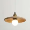Lampa wisząca z drewna w łukowatym kształcie