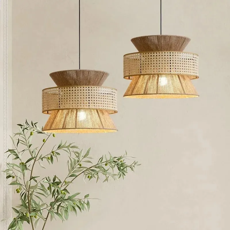 Rattan i metal w starannym wykonaniu