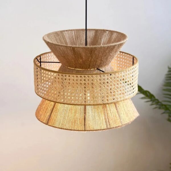 Lampa wiszaca z rattanu