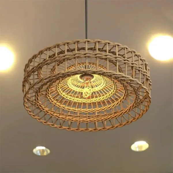 Lampa wiszaca z rattanu nowoczesna i naturalna