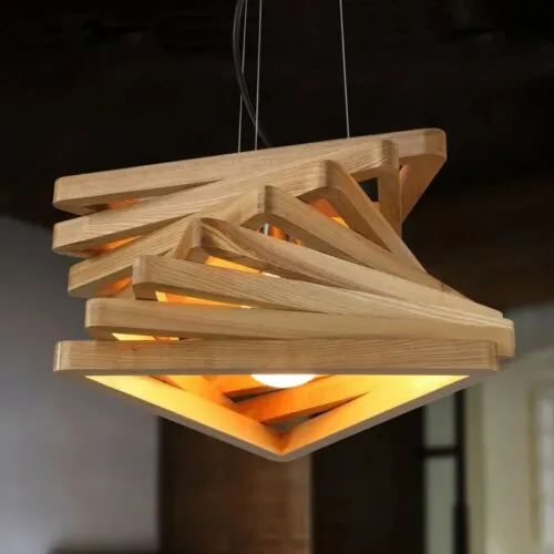 Nowoczesna lampa wisząca z drewna