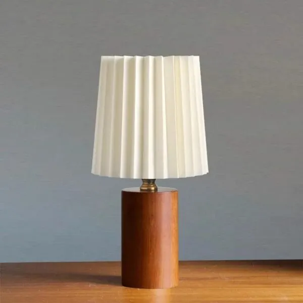 Nowoczesna lampka nocna z drewna Nowoczesna lampka nocna z drewna