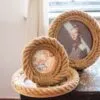 Okrągła ramka na zdjęcia z sizalu i rattanu