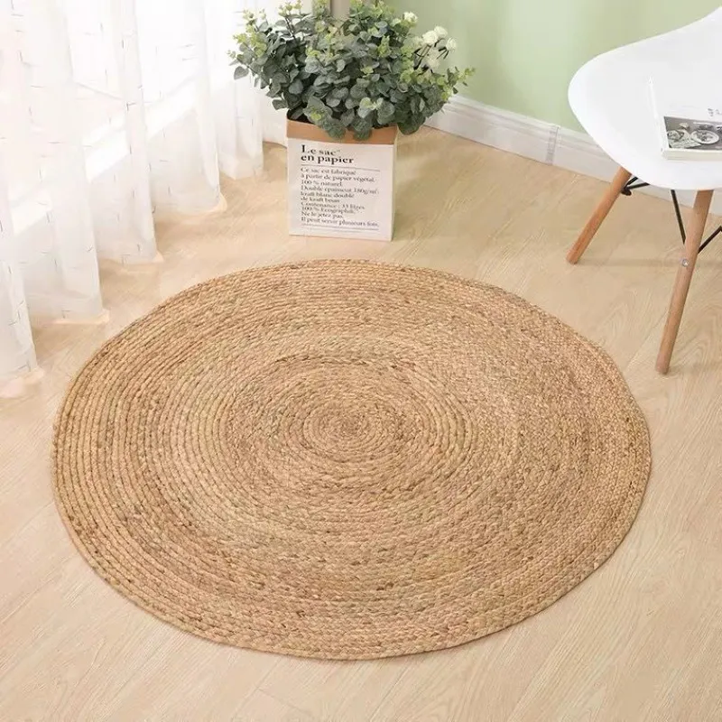 Rattan w jasnym, beżowym odcieniu
