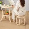 Okrągły taboret z wikliny w stylu retro Okrągły taboret z wikliny w stylu retro