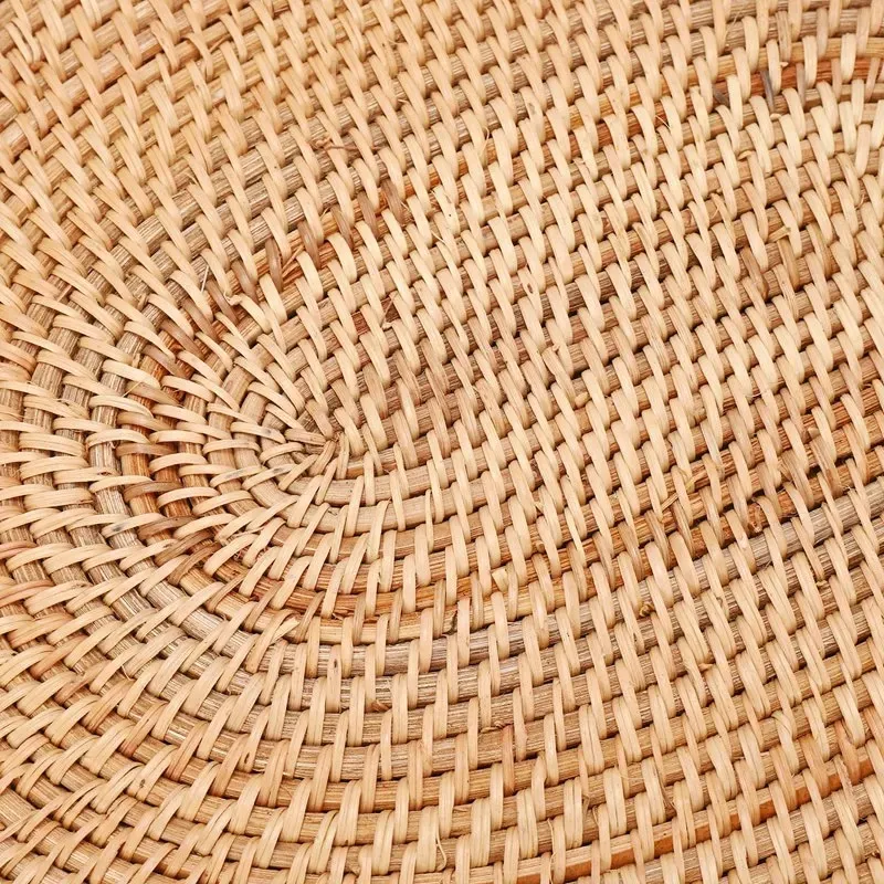 Elastyczny rattan, owalny kształt