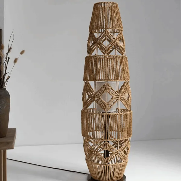 Ręcznie pleciona lampa podłogowa z wikliny z LED Ręcznie pleciona lampa podłogowa z wikliny z LED