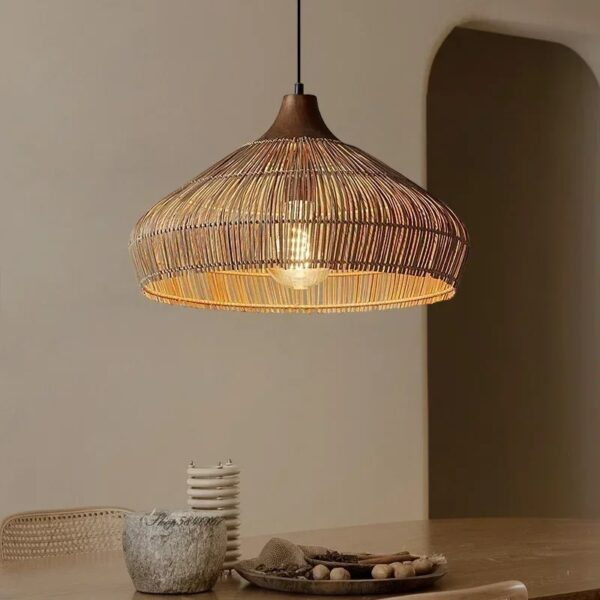 Regulowana lampa wisząca z rattanu