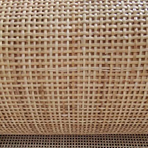 Rolka rotangowa o szerokości 40 cm z naturalnego rotangu indonezyjskiego Rolka rotangowa o szerokości 40 cm z naturalnego rotangu indonezyjskiego
