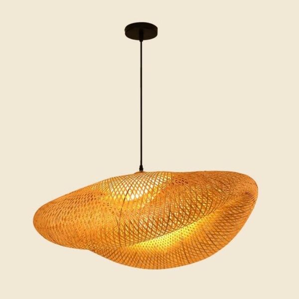 Rustykalna lampa wisząca z wikliny, owalny klosz