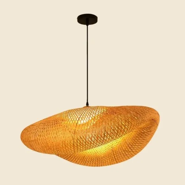 Rustykalna lampa wisząca z wikliny, owalny klosz