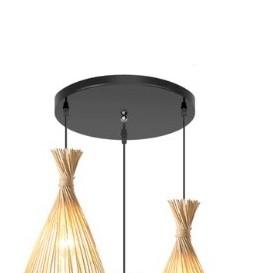 Wisząca lampa z rattanu w kształcie trójkąta Wisząca lampa z rattanu w kształcie trójkąta