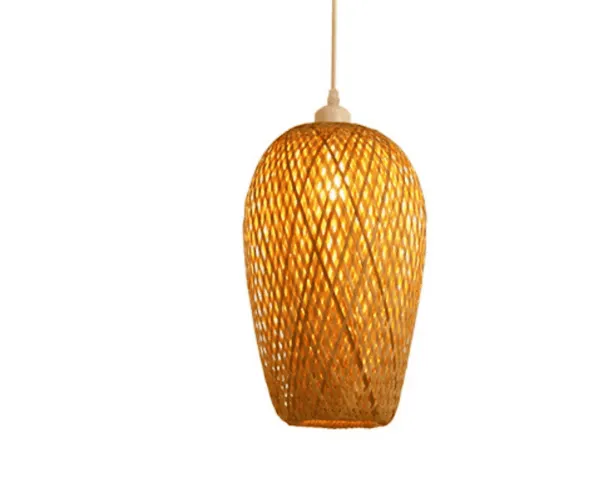 Wisząca lampa z rattanu w kształcie tulipana