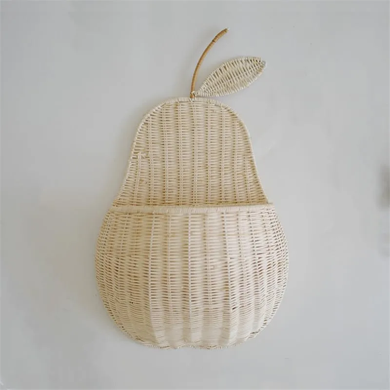 Naturalny rattan i kształt gruszki